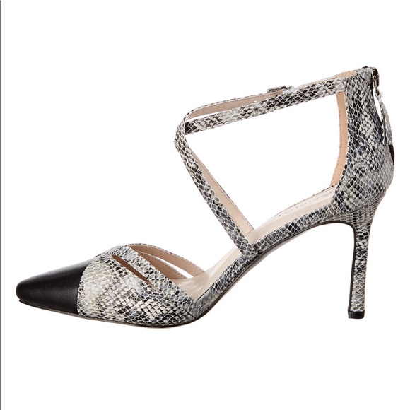 TAHARI EMMELINE LEATHER PUMP - Picture 2 of 8